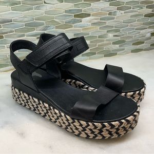 Sorel Cameron Leather Flatform Sandal Size 6.5